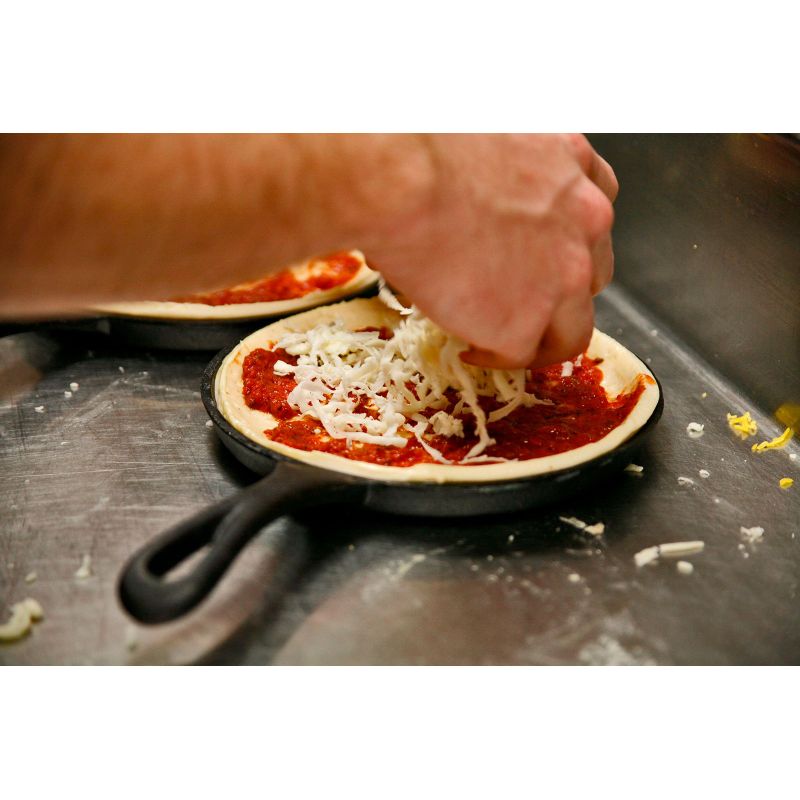Set 2 tigai mini de fonta pentru servit de 18 cm Camp Chef CC-CICS2